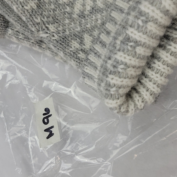 NWOT Indiska sustainably made wool blend mittens - Picture 6 of 6